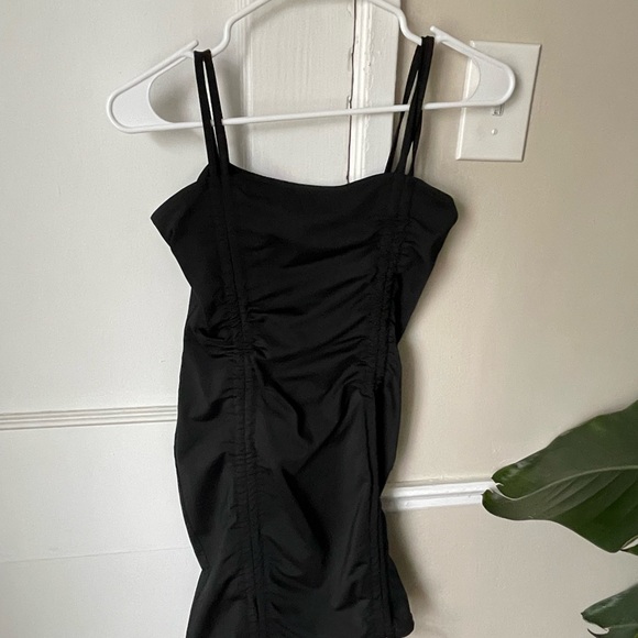 Ruched bodycon dress - Picture 2 of 3